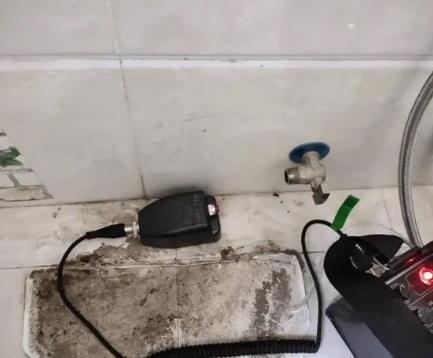 珠晖屋顶漏水维修公司分享下卫生间漏水的危害及解决方法